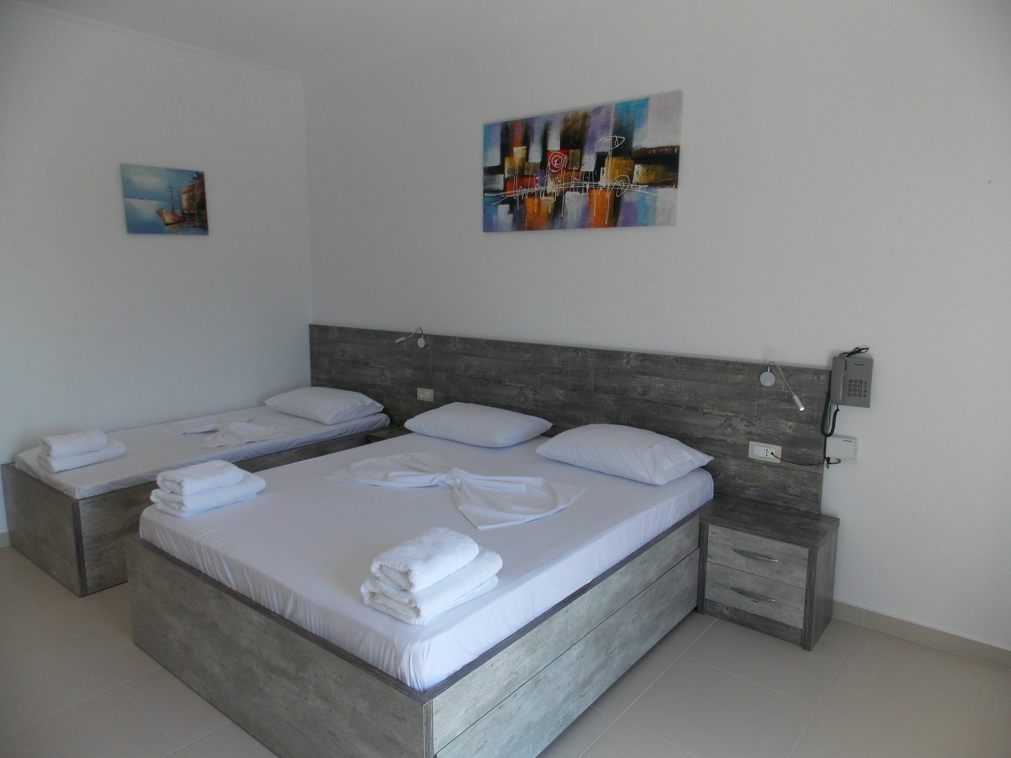 Mucobega Hotel 2 Саранде Екстериор снимка