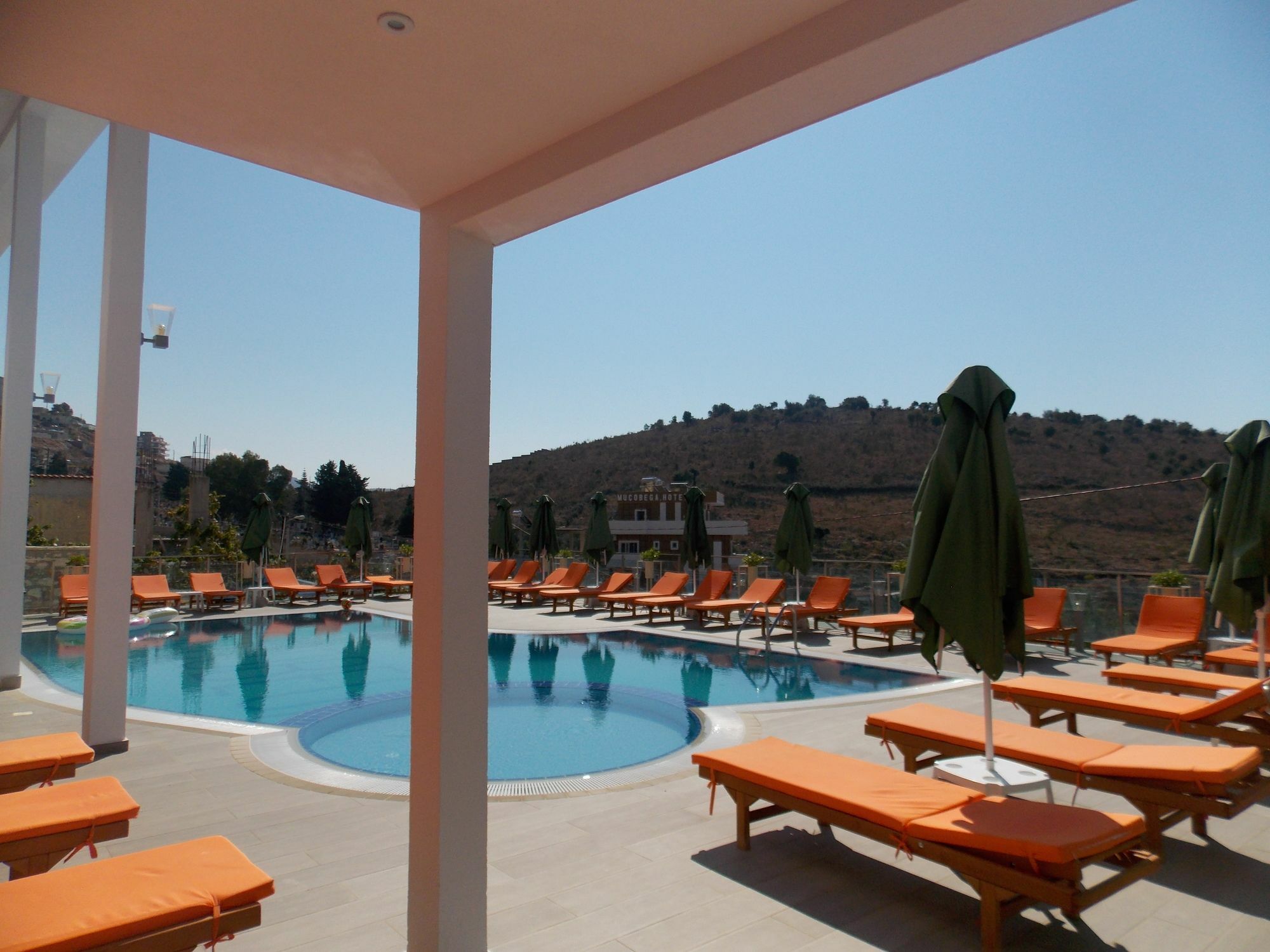 Mucobega Hotel 2 Саранде Екстериор снимка