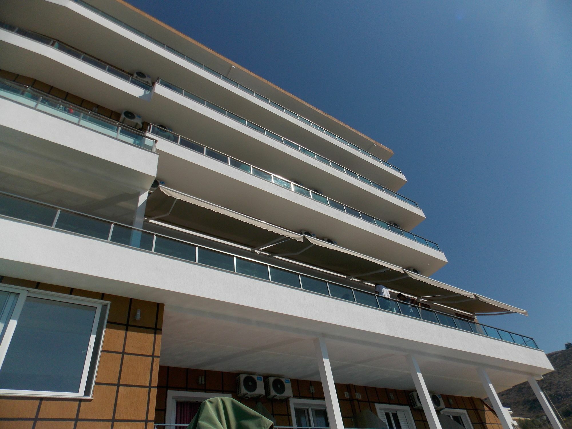 Mucobega Hotel 2 Саранде Екстериор снимка